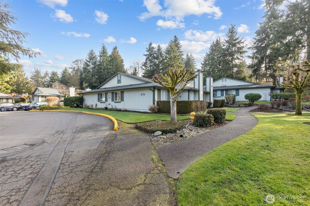 Photo of 515 S 323rd Place #16-D, Federal Way, WA 98003 (MLS # 2479801)