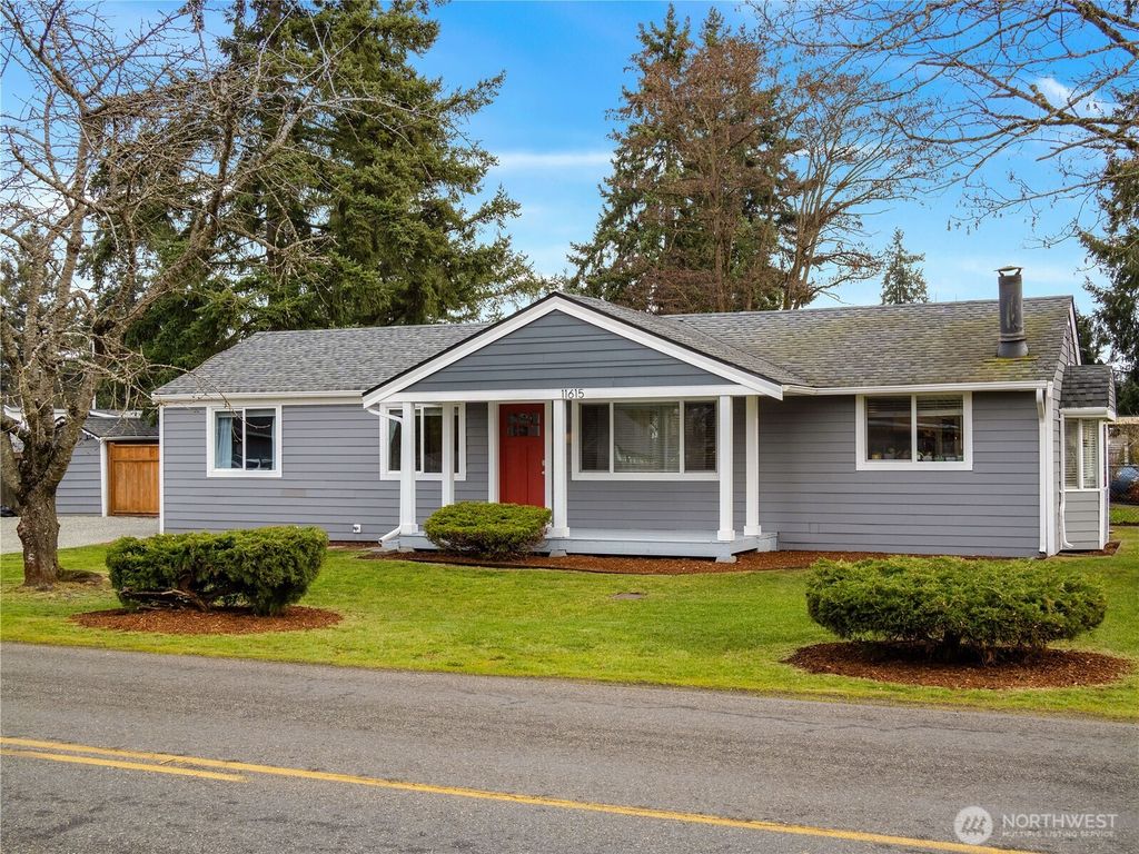Photo of 11615 Sheridan Avenue S, Tacoma, WA 98444 (MLS # 2472594)