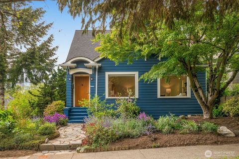 Photo of 801 16th Avenue, Seattle, WA 98122 (MLS # 2526479)