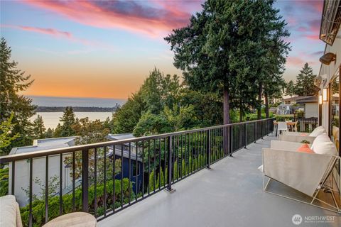 Photo of 6950 SE Maker Street, Mercer Island, WA 98040 (MLS # 2496908)