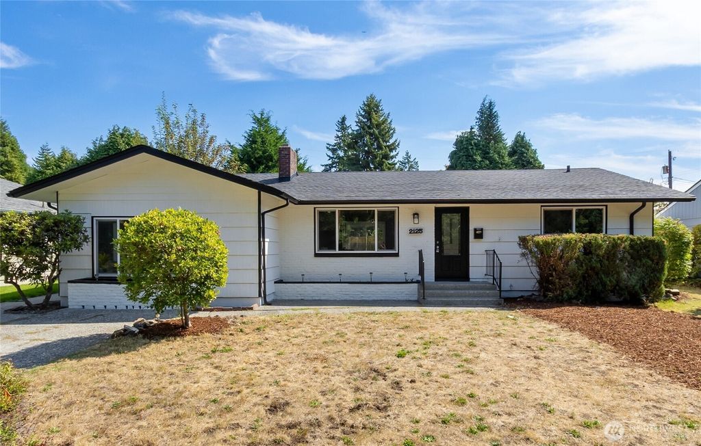 Photo of 2125 N Highland Street, Tacoma, WA 98406 (MLS # 2476072)