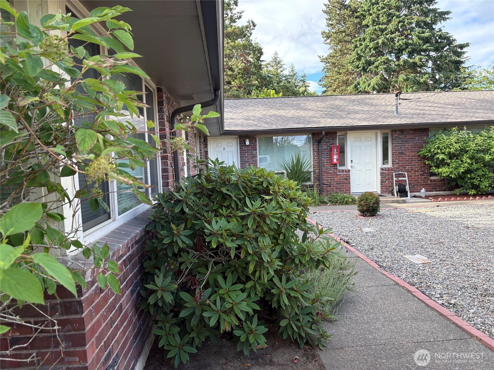 158 S 152nd Street