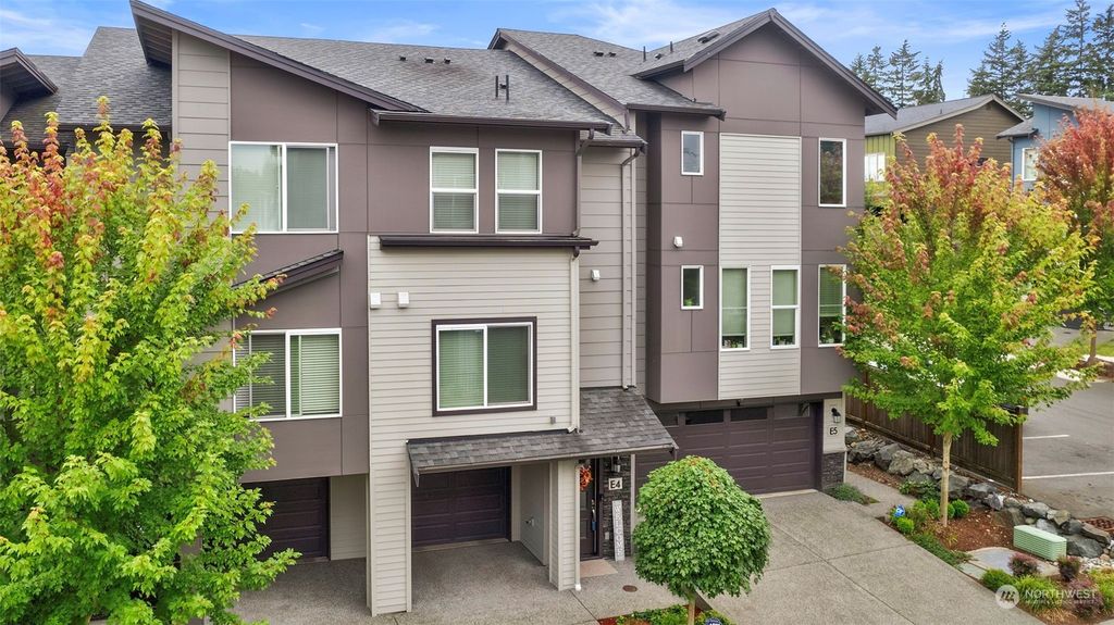 Photo of 15720 Meadow Rd Rd #E4, Lynnwood, WA 98087 (MLS # 2274038)