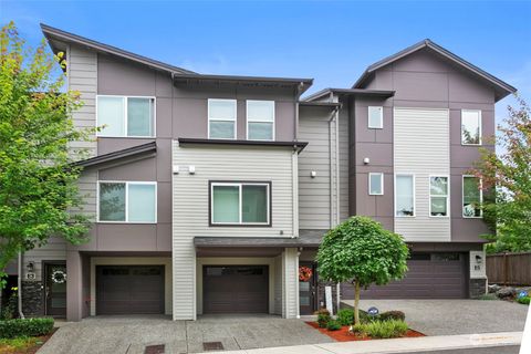Photo of 15720 Meadow Rd Rd #E4, Lynnwood, WA 98087 (MLS # 2274038)