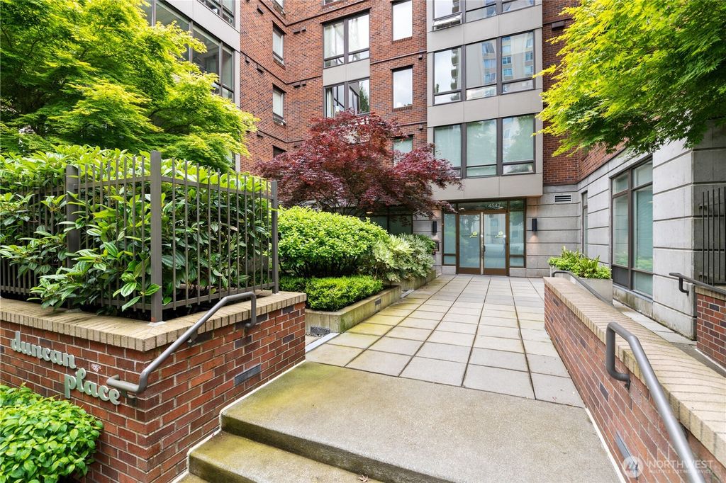 Photo of 4547 8th Avenue NE #308, Seattle, WA 98105 (MLS # 2365493)