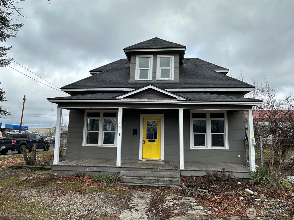 Photo of 3003 E Bridgeport Avenue, Spokane, WA 99207 (MLS # 2478524)