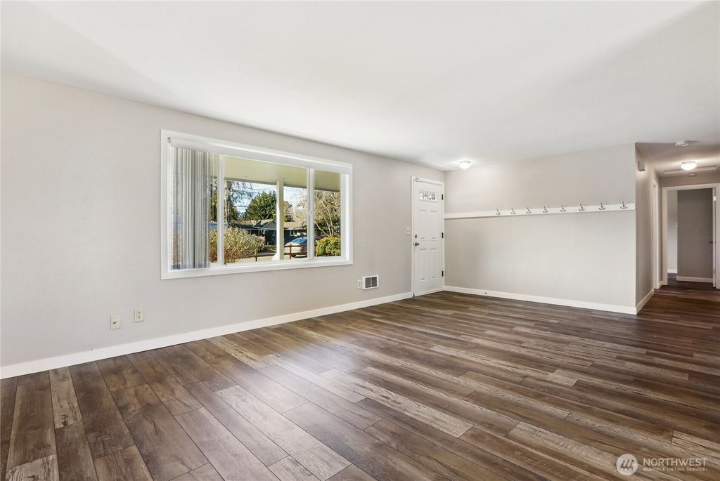 Photo of 9205 62nd Drive NE, Marysville, WA 98270 (MLS # 2331942)