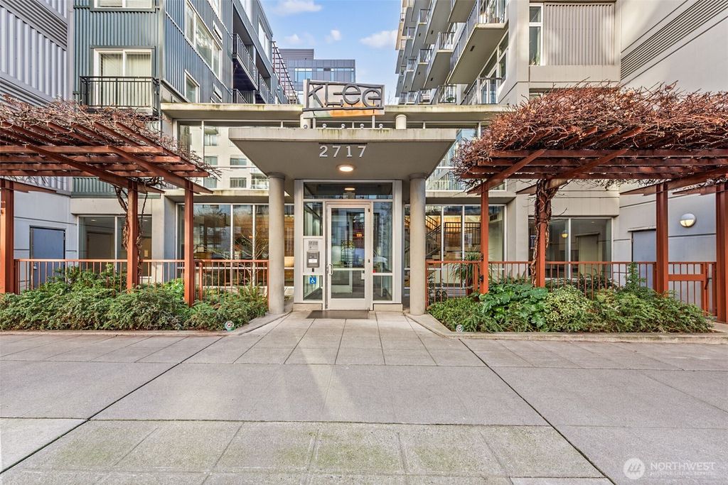Photo of 2717 Western Avenue #1018, Seattle, WA 98121 (MLS # 2515739)