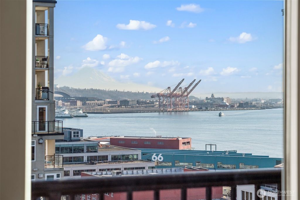 Photo of 2717 Western Avenue #1018, Seattle, WA 98121 (MLS # 2515739)