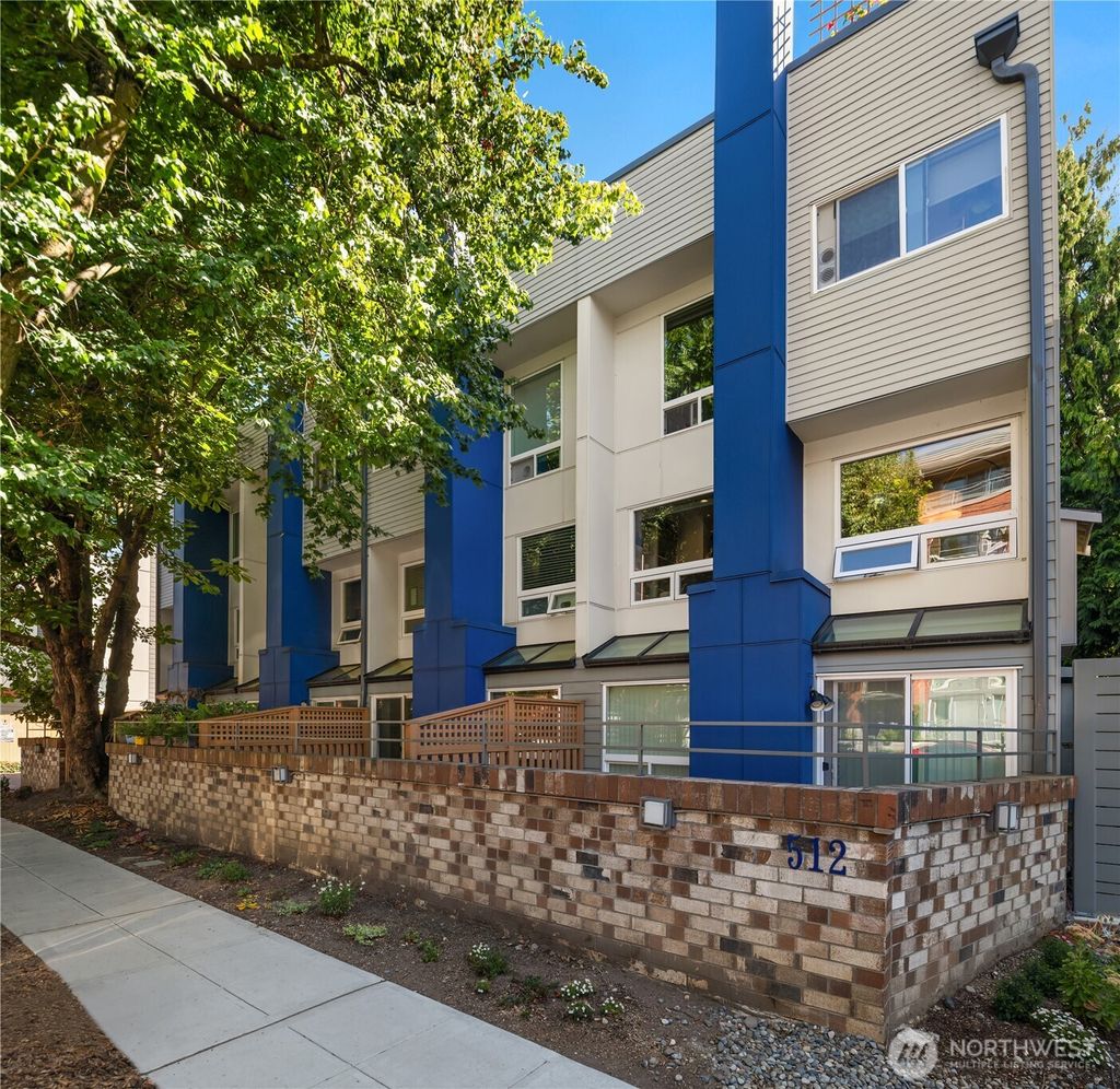 Photo of 512 10th Avenue E #3, Seattle, WA 98102 (MLS # 2422656)