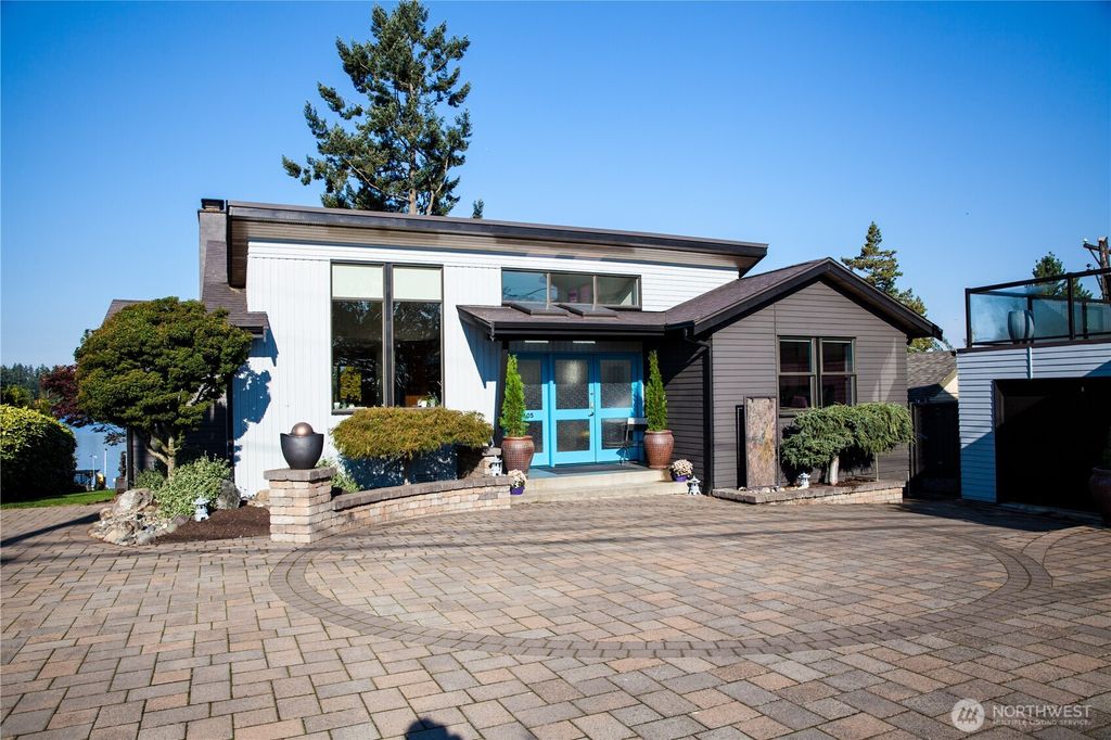 Photo of 19605 Military Road S, SeaTac, WA 98188 (MLS # 2442950)