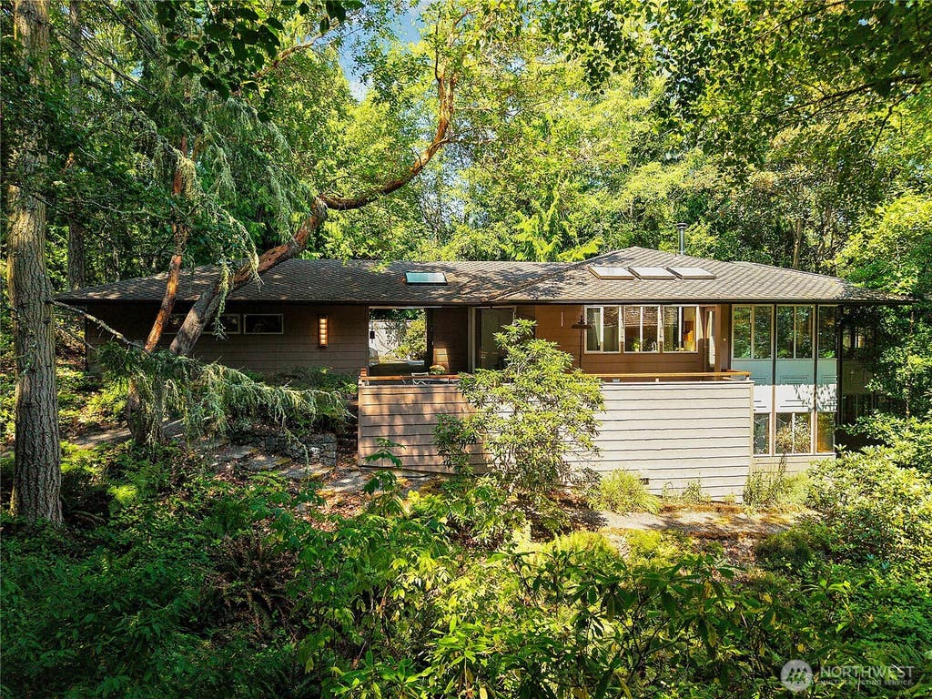 Photo of 31 Corbridge Place, Port Townsend, WA 98368 (MLS # 2566768)