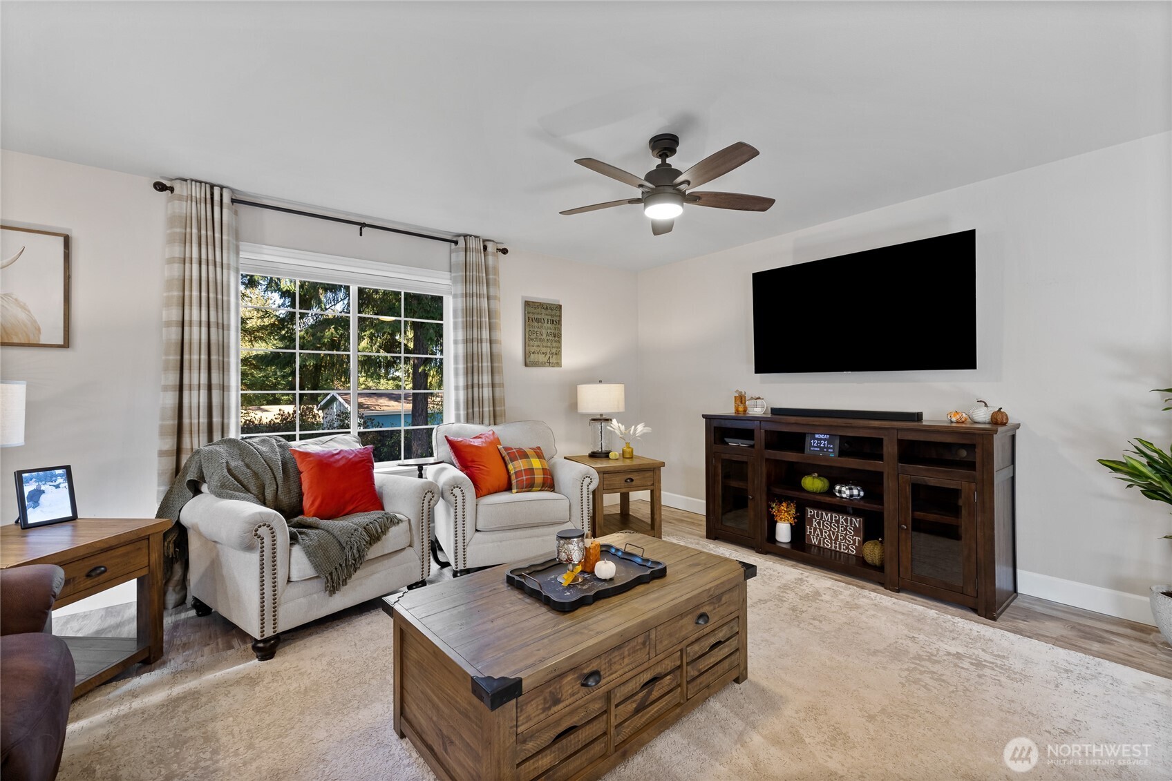 10609 197th Street E