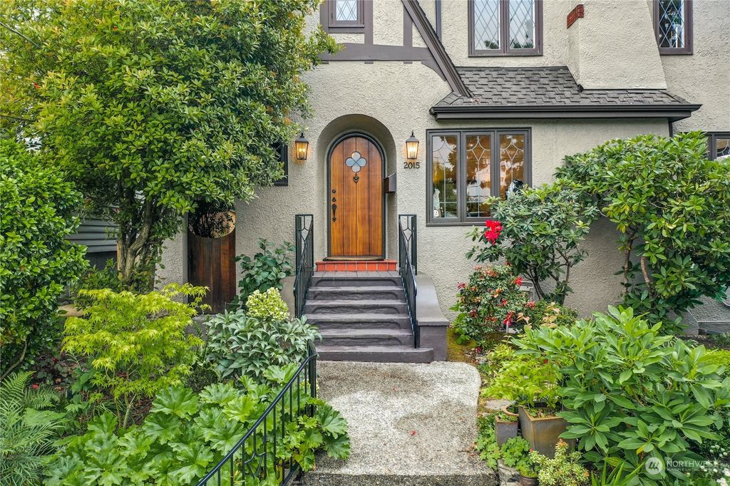 Photo of 2015 E Louisa Street, Seattle, WA 98112 (MLS # 2073785)