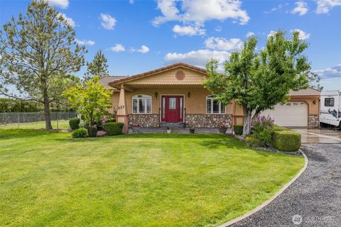 Photo of 237 Reeds Rd Rd, Touchet, WA 99360 (MLS # 2376599)