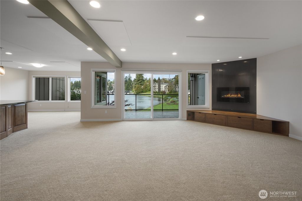 Photo of 387 101st Avenue SE #202-F, Bellevue, WA 98004 (MLS # 2514192)