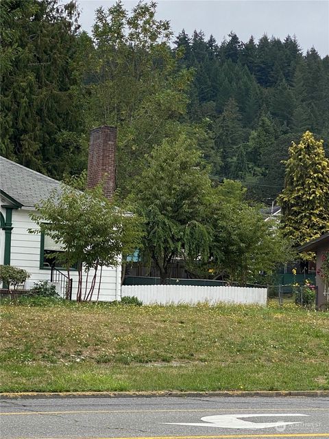 A home in Chehalis