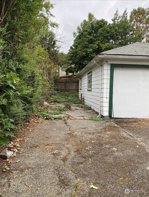 A home in Chehalis