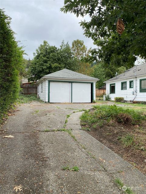 A home in Chehalis