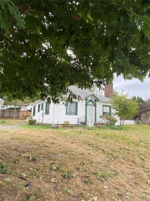 A home in Chehalis