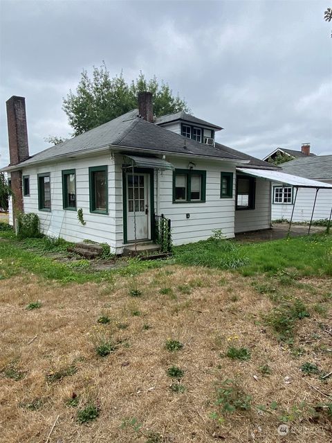 A home in Chehalis