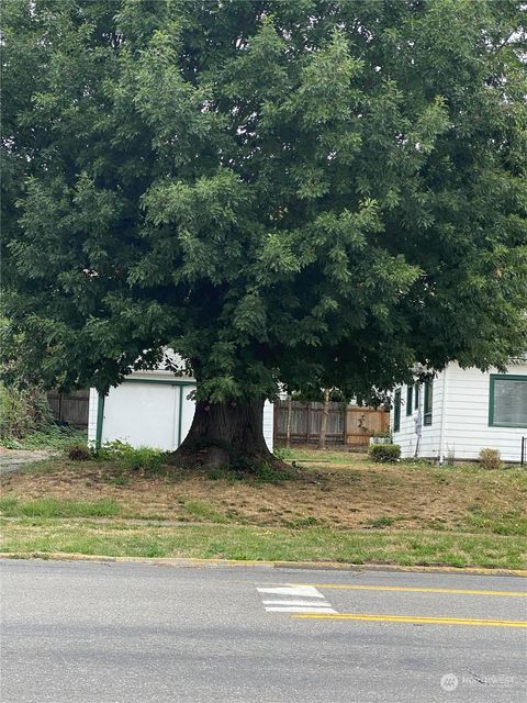 A home in Chehalis