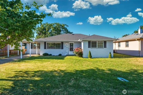 Photo of 150 Yellowstone Street, Walla Walla, WA 99362 (MLS # 2552220)