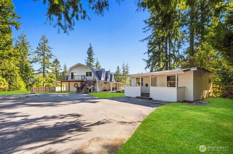 Photo of 25515 SE Issaquah-Fall City Road, Issaquah, WA 98029 (MLS # 2578044)