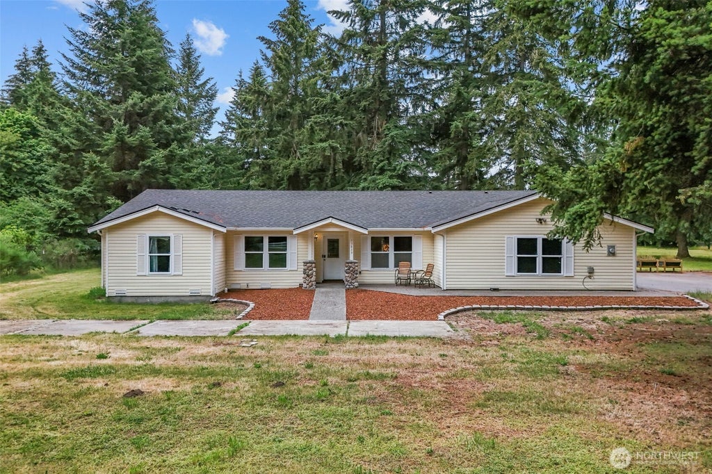 Photo of 15839 Ordway Drive SE, Yelm, WA 98597 (MLS # 2580562)