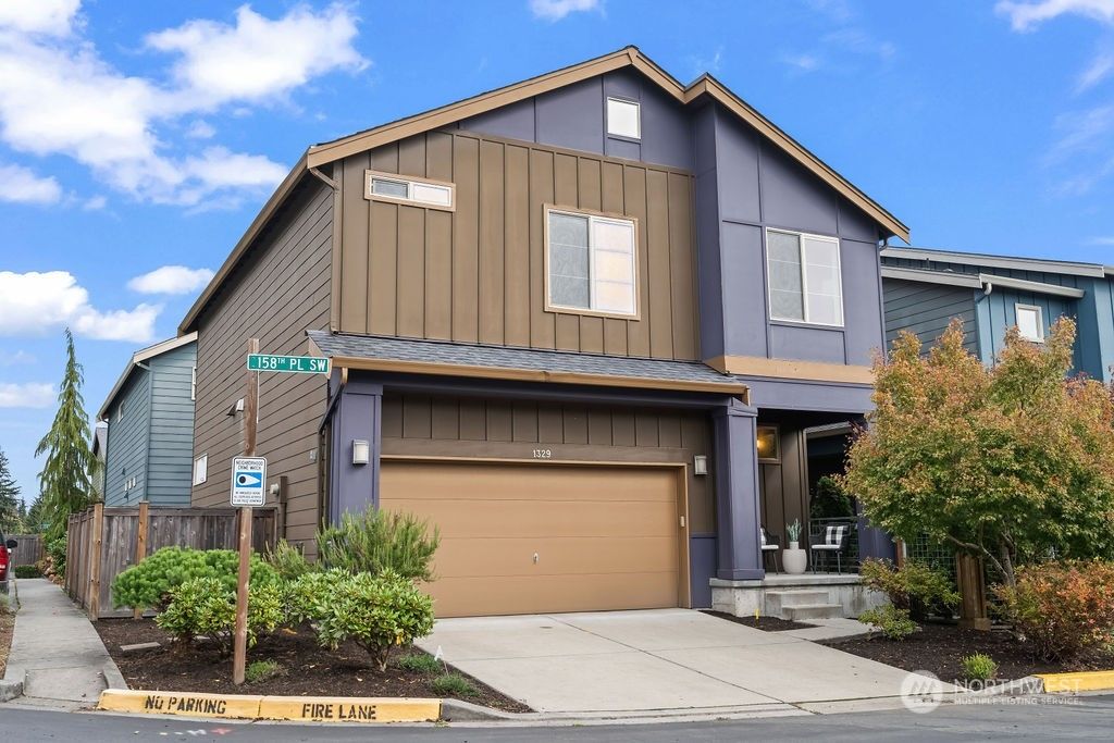 Photo of 1329 158th Place SW, Lynnwood, WA 98087 (MLS # 2300969)