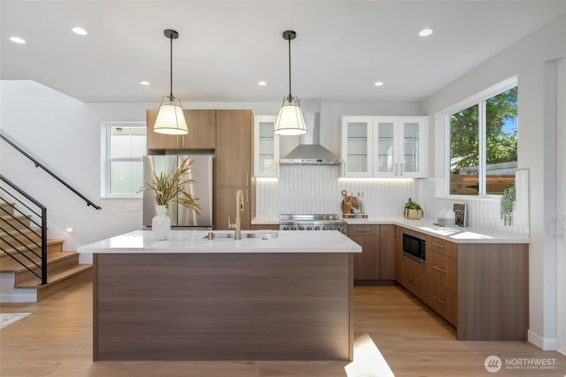 121 N 136th Street
