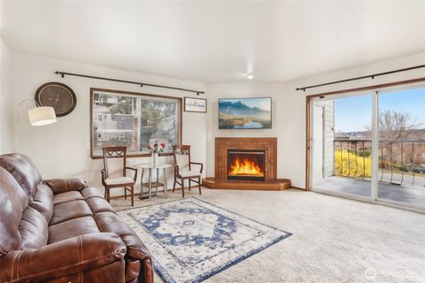 Photo of 17440 NE 38th Street #A201, Redmond, WA 98052 (MLS # 2497798)