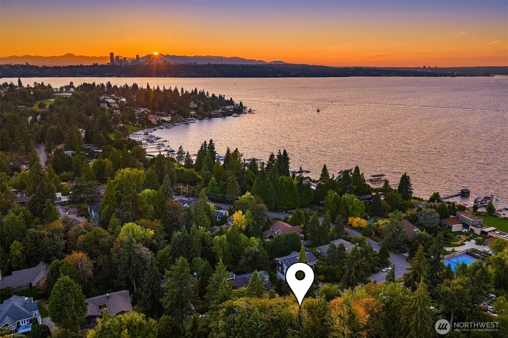 Photo of 2024 80th Street SE, Mercer Island, WA 98040 (MLS # 2422314)