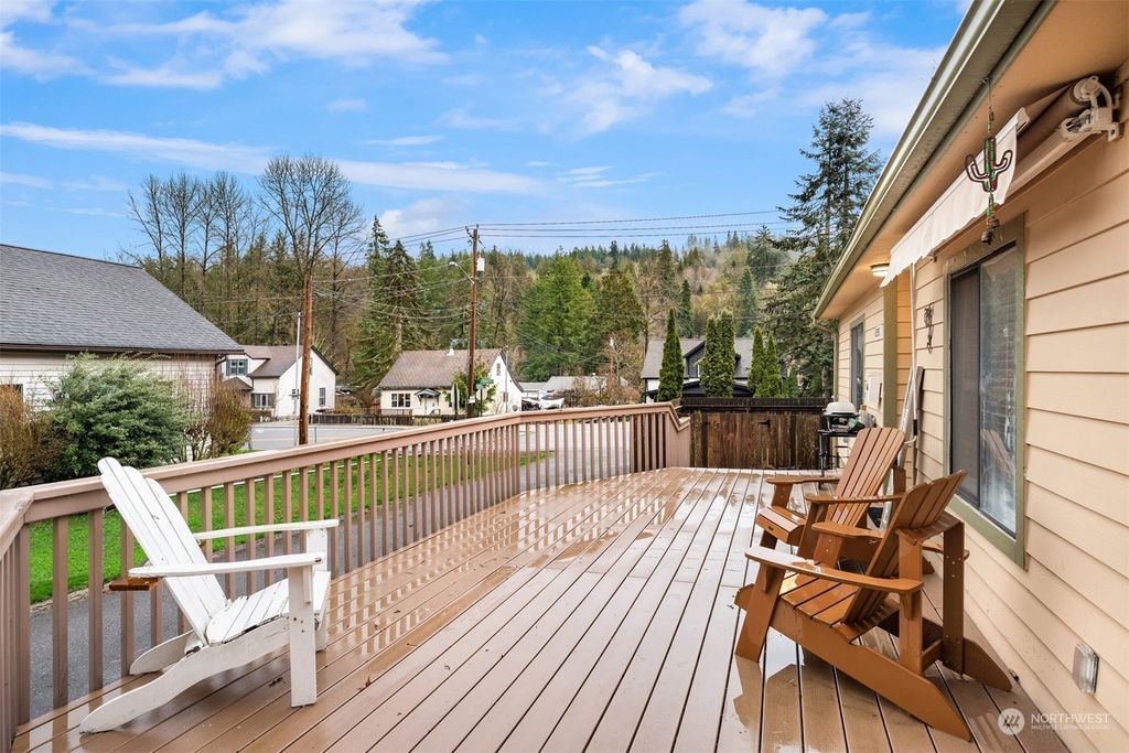 Photo of 8505 Preston Fall City Road SE, Preston, WA 98050 (MLS # 2028781)