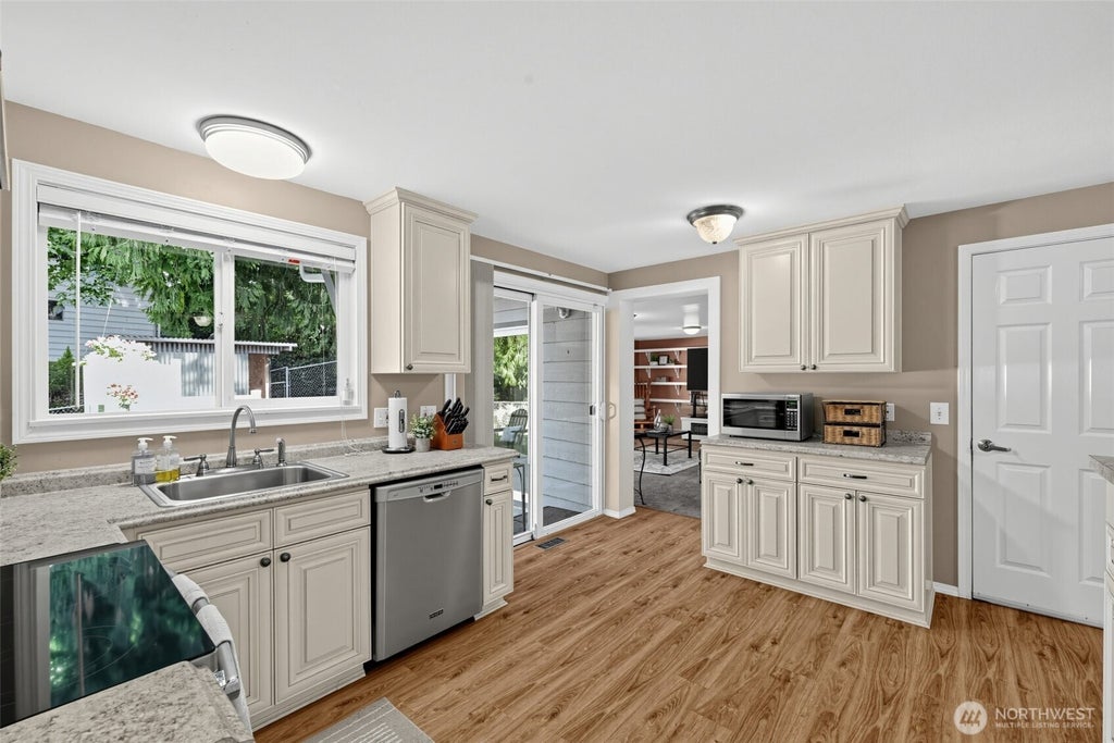Photo of 14627 57th Place W, Edmonds, WA 98026 (MLS # 2586901)