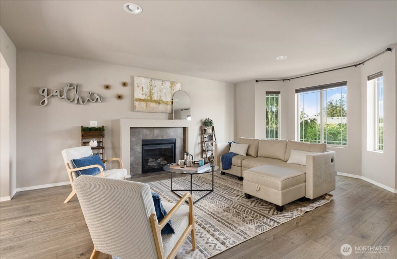 930 Cove View Circle