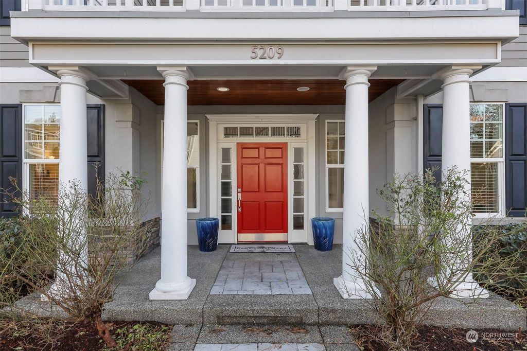 Photo of 5209 111th Lane NE, Kirkland, WA 98033 (MLS # 2026875)