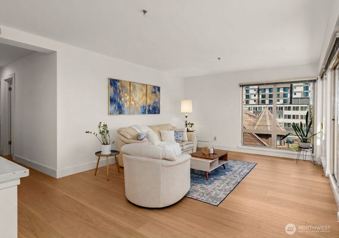 500 Fifth Avenue W 505