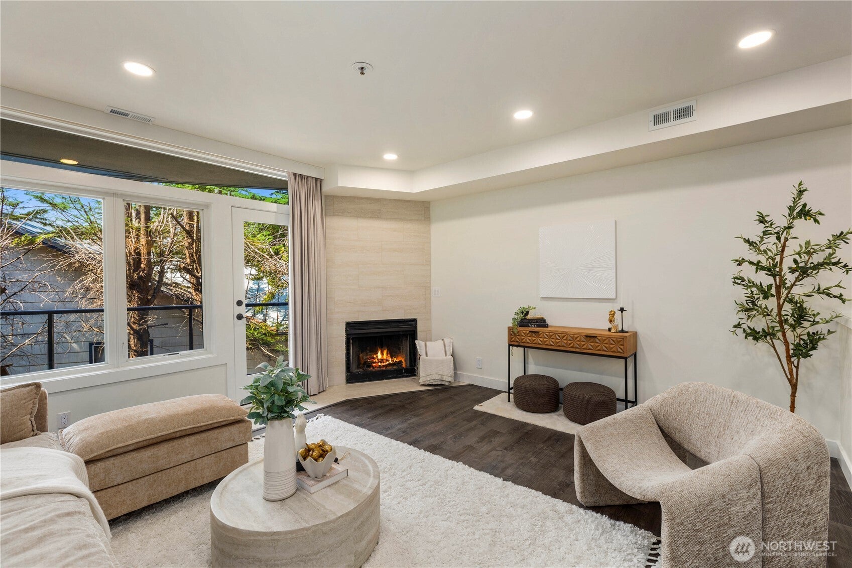 9039 NE Juanita Drive 307