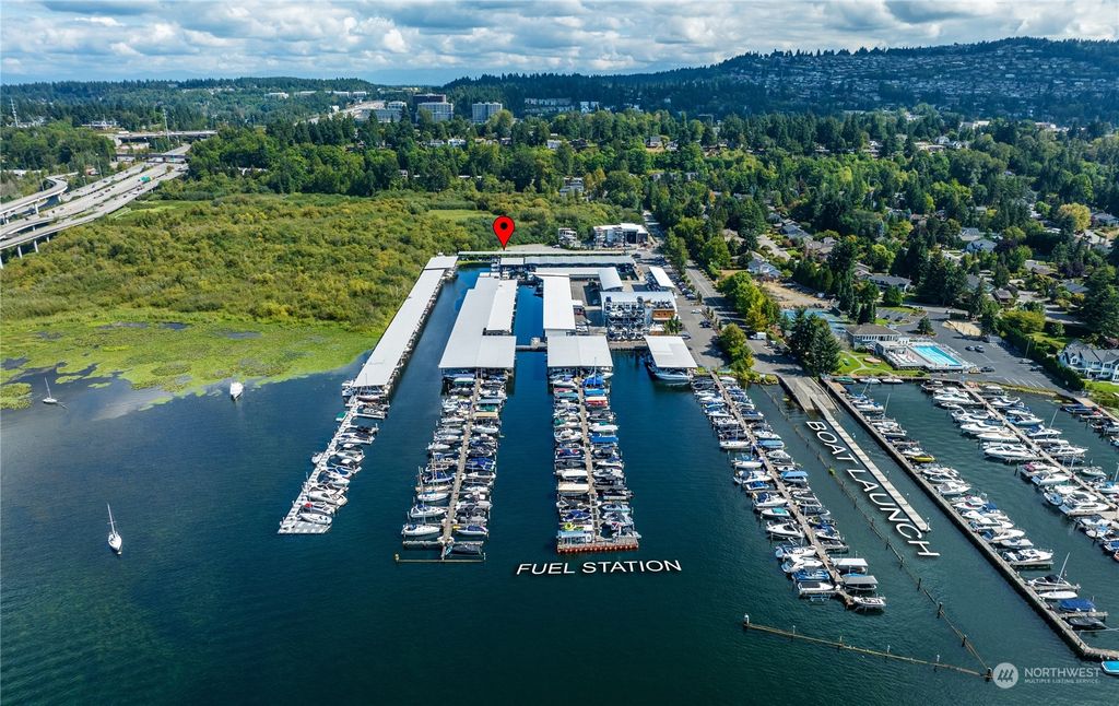 Photo of 3911 Lake Washington Boulevard SE #F-31, Bellevue, WA 98006 (MLS # 2156805)