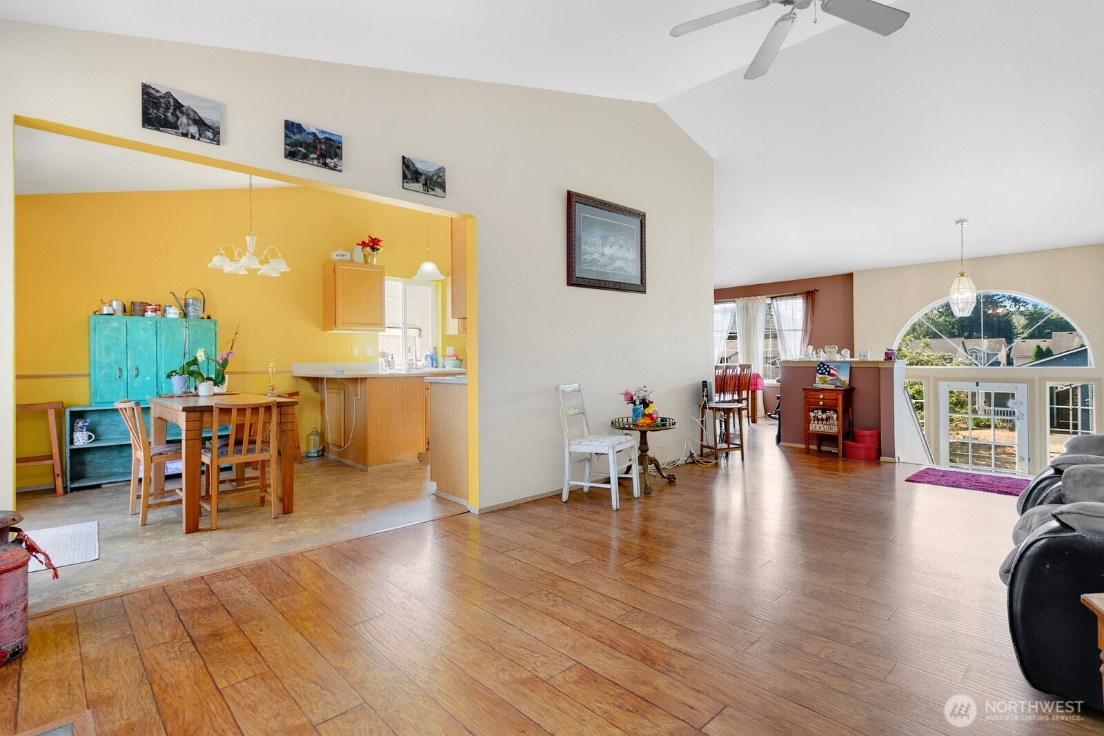 3713 E 231st