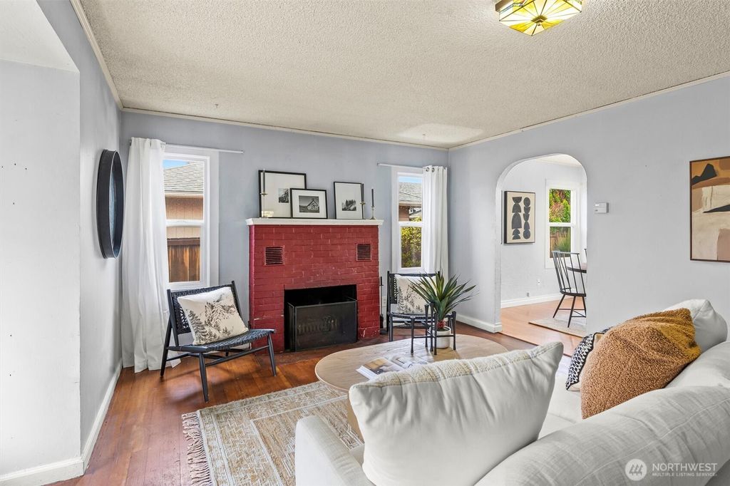 Photo of 1715 McDougall Avenue, Everett, WA 98201 (MLS # 2460208)