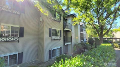 Photo of 215 9th Street #D201, Kirkland, WA 98033 (MLS # 2519330)