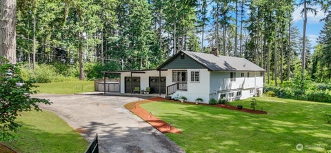 Photo of 7045 Hawks Prairie Road NE, Olympia, WA 98516 (MLS # 2541447)