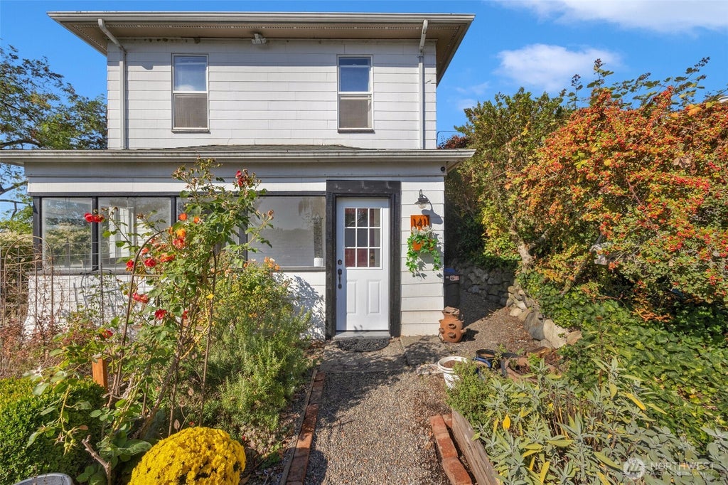 Photo of 1411 Sunnyside Boulevard, Lake Stevens, WA 98258 (MLS # 2589018)