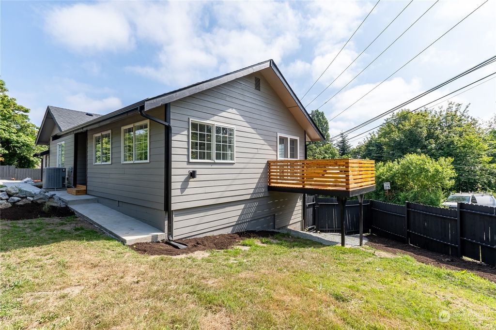 Photo of 11439 Roseberg Avenue S, Seattle, WA 98168 (MLS # 2133183)