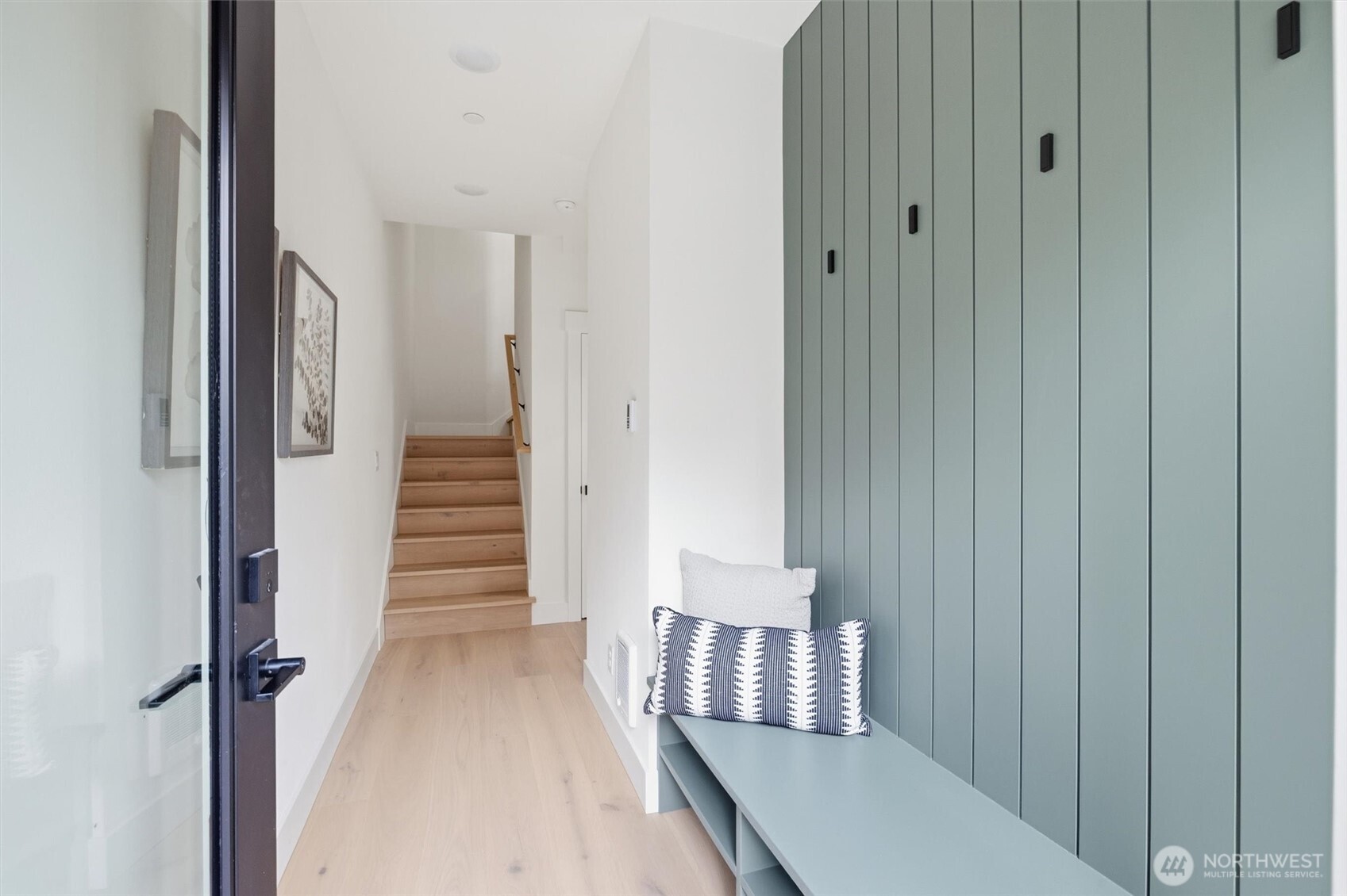 2016 Fairview Avenue E D