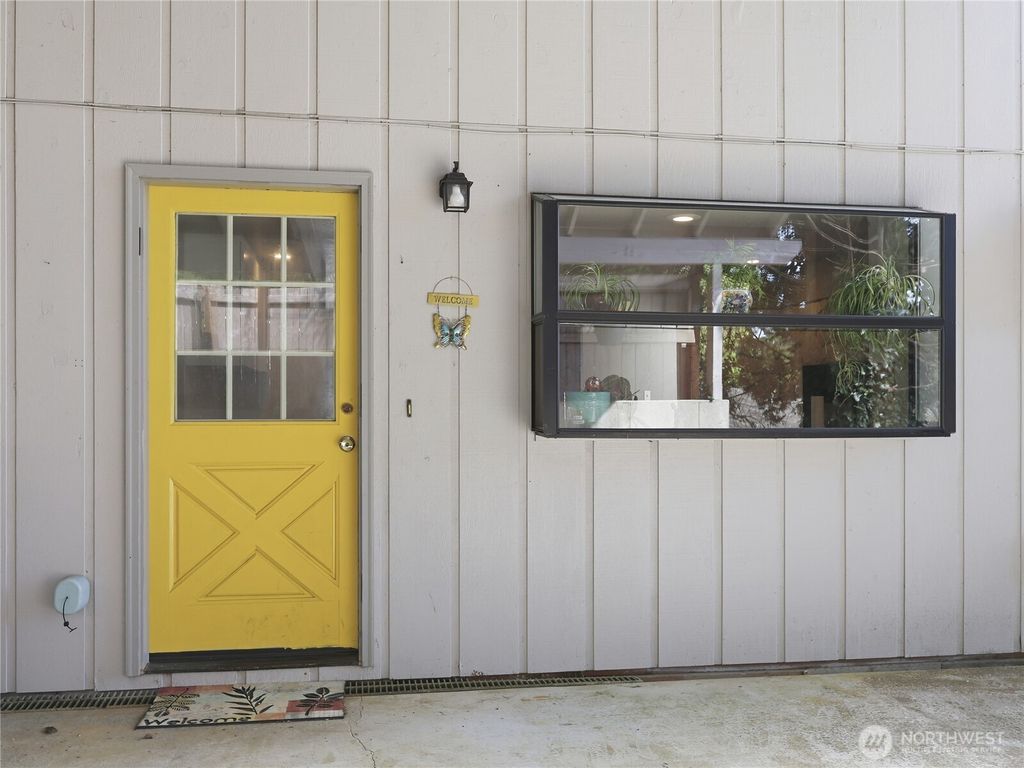 Photo of 1518 Laura Street, Aberdeen, WA 98520 (MLS # 2512877)