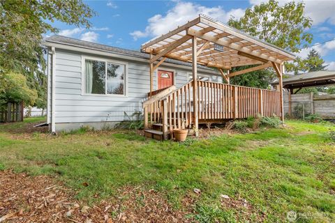 Photo of 14426 12th Avenue SW, Burien, WA 98166 (MLS # 2448229) Photo of 14426 12th Avenue SW, Burien, WA 98166 (MLS # 2448229)