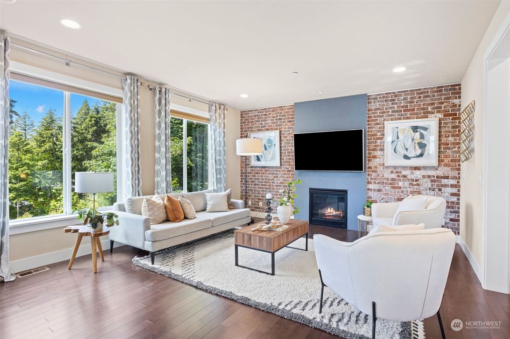 Photo of 1321 211th Place NE, Sammamish, WA 98074 (MLS # 2251175)